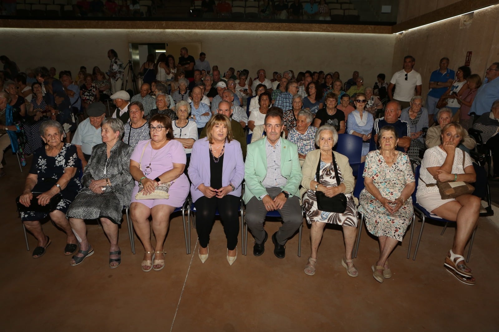Belchite homenajea a 68 vecinos supervivientes de la guerra con el acto ‘Memoria y Paz’