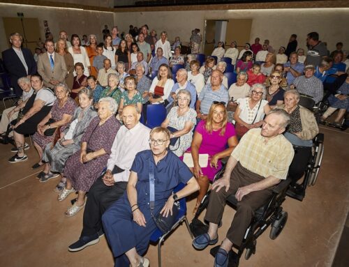 “Memoria y paz” reconoce a 60 supervivientes de la batalla de Belchite en un emotivo homenaje